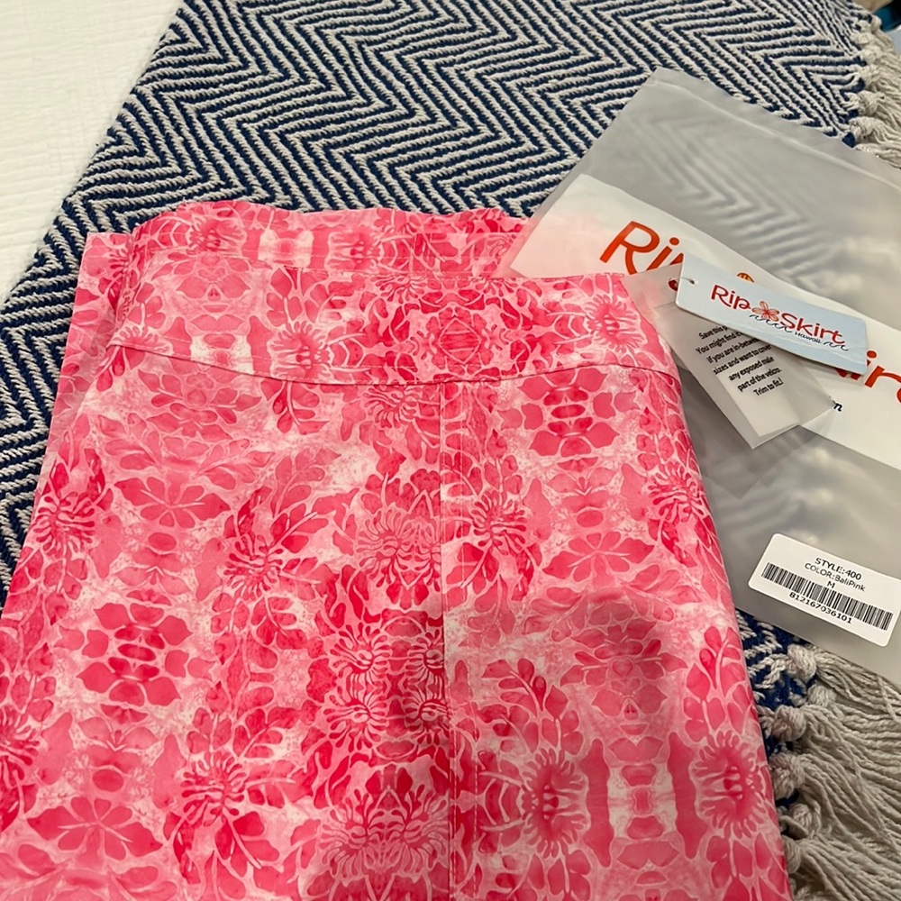 NWT Rip skirt Hawaii length 4